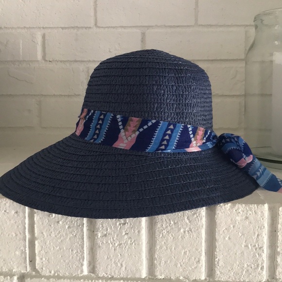 SALE ✅✅New Blue Sun Hat NWOT - Picture 3 of 10